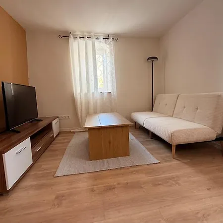 Im Schoenen Altbau Am Steigerwald Apartamento Wonfurt